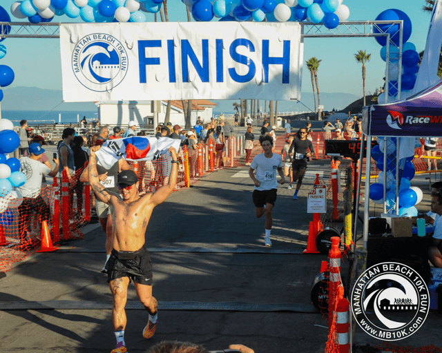 Manhattan Beach 10K photo